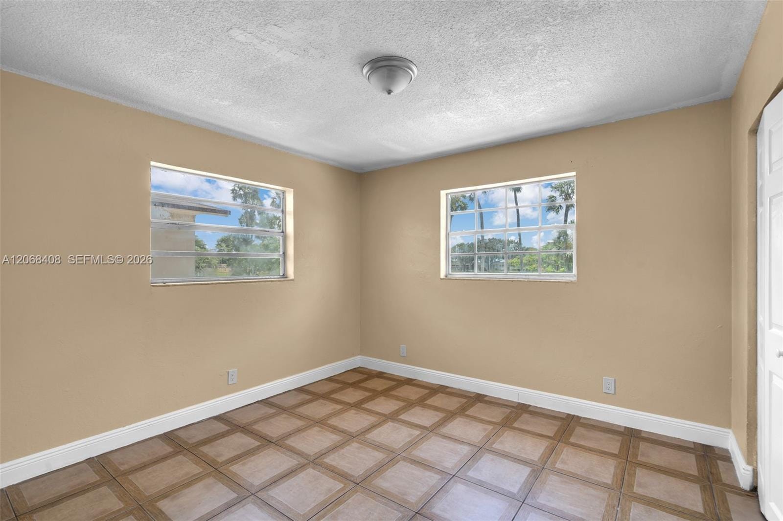 624 SW 16th Avenue C — photo 9