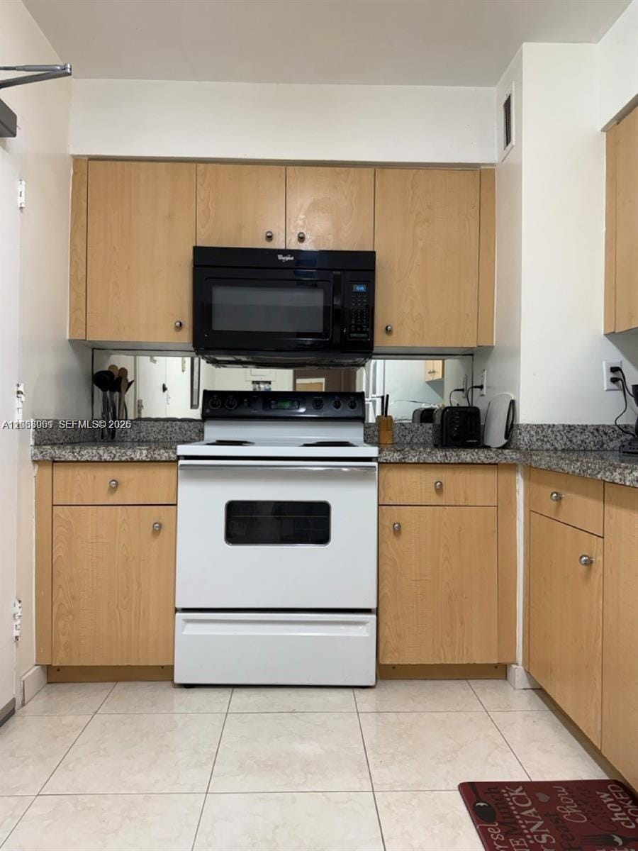 9195 Collins Avenue 512 — photo 4