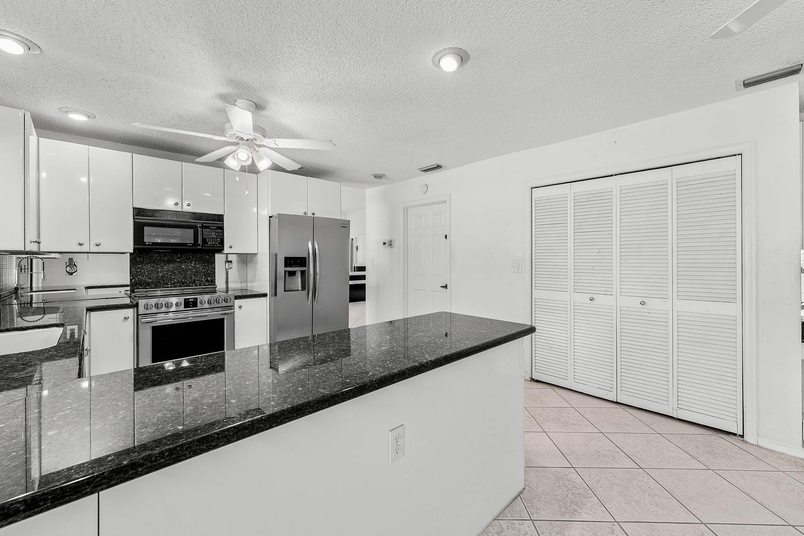10775 Boca Woods Lane — photo 3