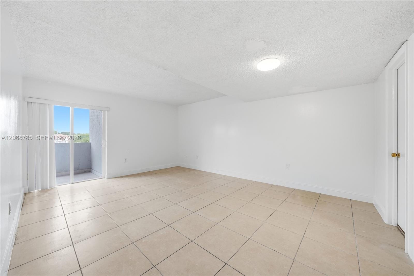 9375 Fontainebleau Boulevard L301 — photo 9