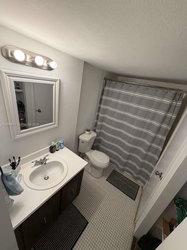 488 NW 165th St Road B-614 — photo 12