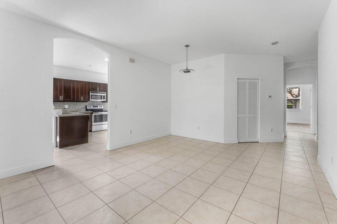 196 Seminole Lakes Drive, Royal Palm Beach, FL 33411 photo 10