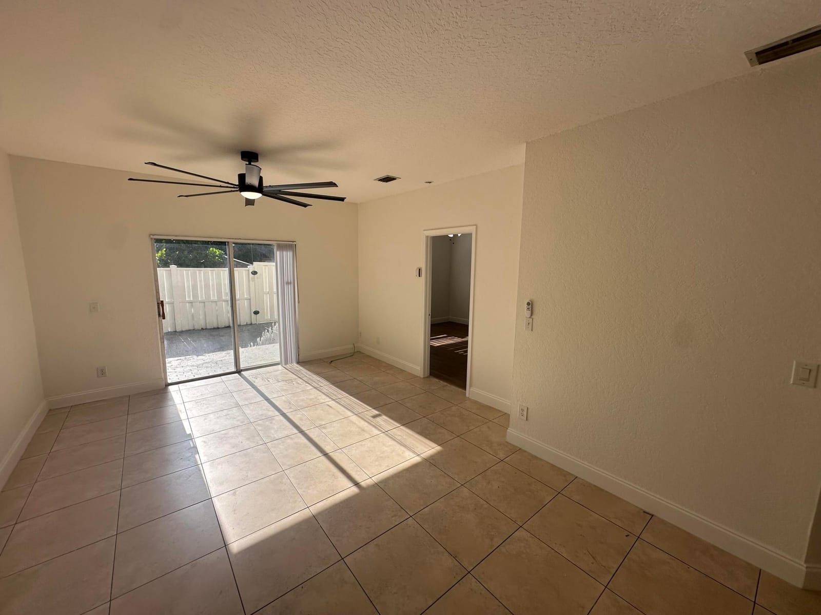 3590 NW 91ST Lane 3590 — photo 4