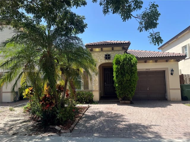 2410 NE 4th Street, Homestead, FL 33033