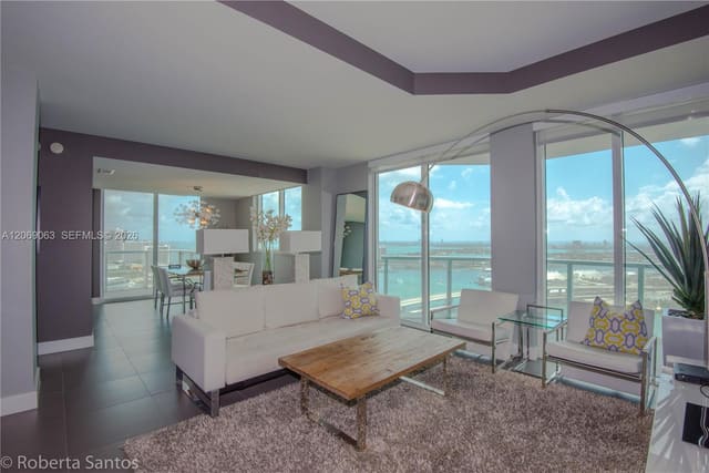 244 Biscayne Boulevard 3902, Miami, FL 33132