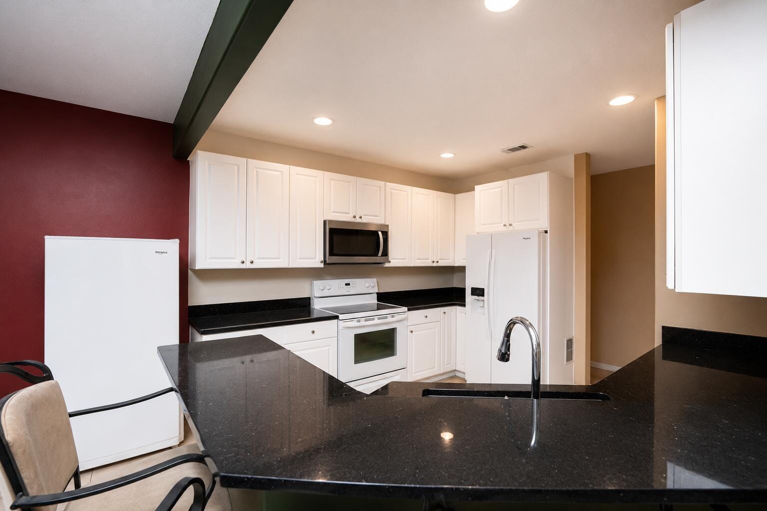 610 SW COLLEGE PARK Road — photo 4