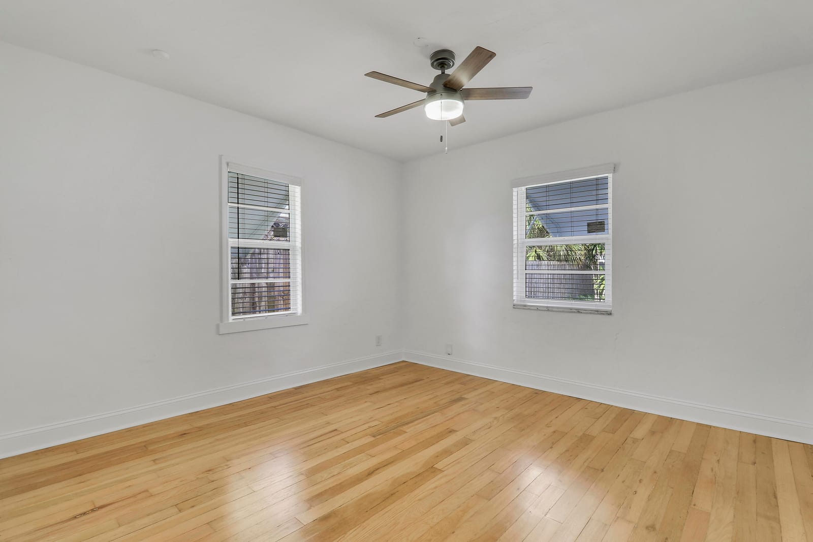 917 N OCEAN BREEZE — photo 10