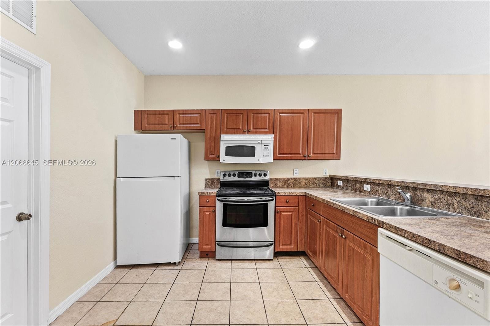 2004 Freeport Lane 4106 — photo 4