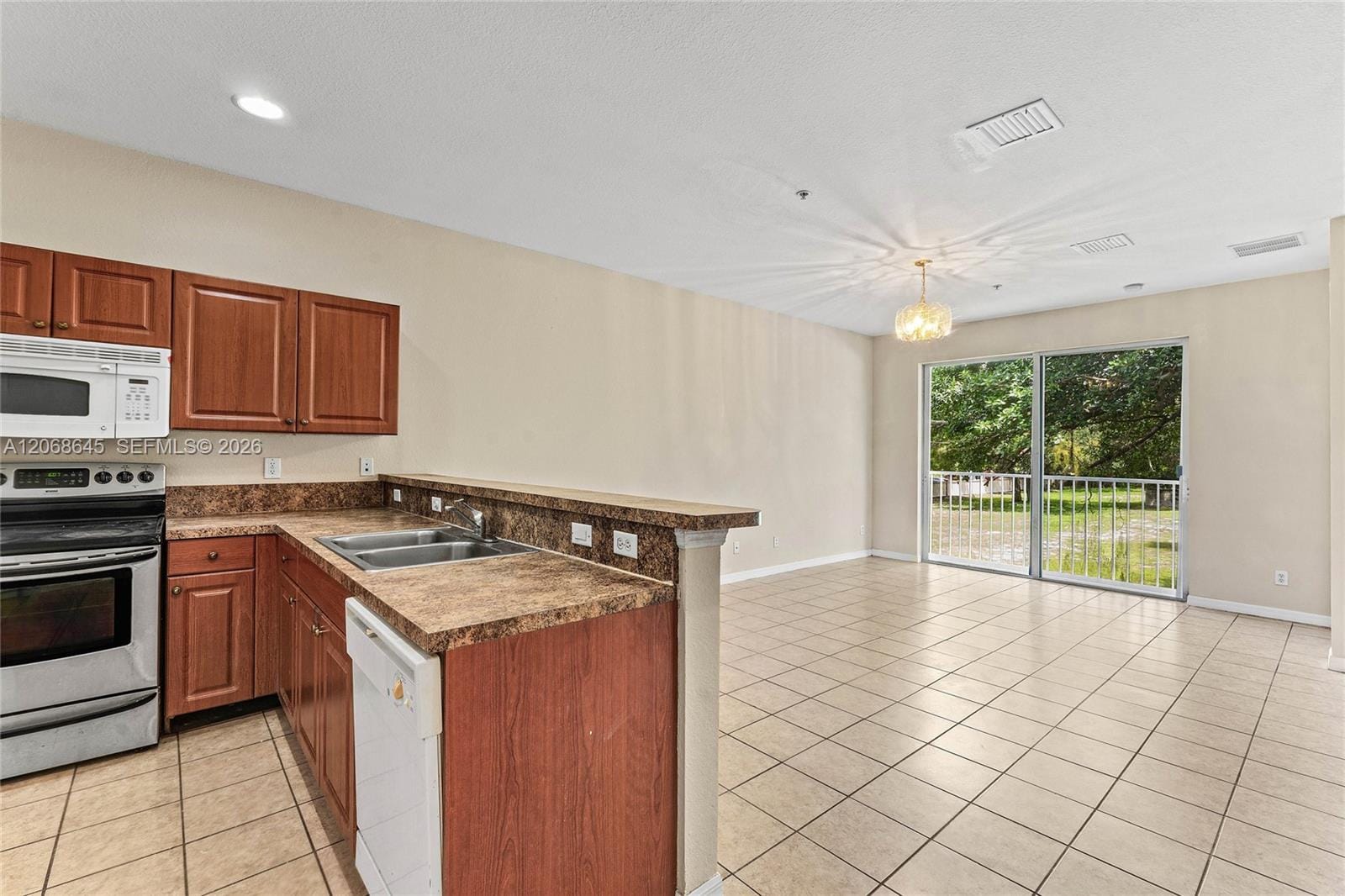 2004 Freeport Lane 4106 — photo 5