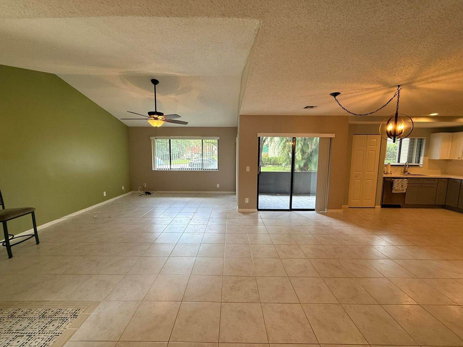 24 LEXINGTON Lane W A, Palm Beach Gardens, FL 33418 photo 6