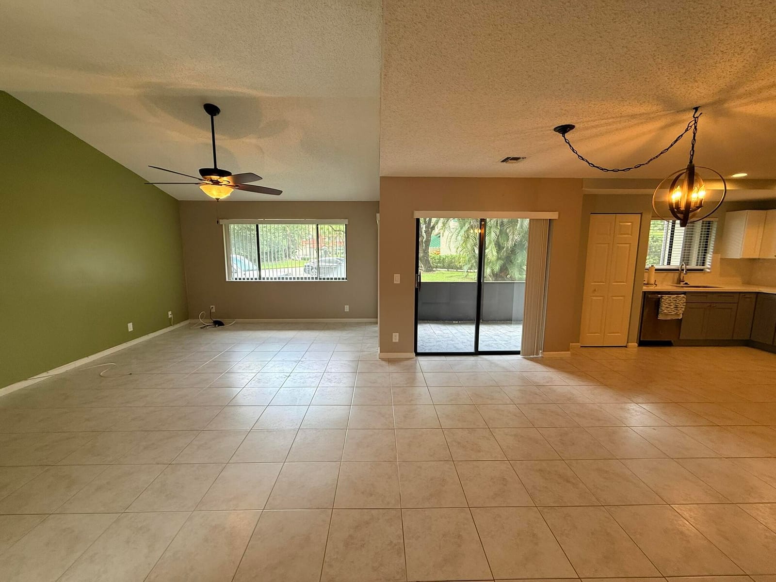 24 LEXINGTON Lane W A, Palm Beach Gardens, FL 33418 photo 8