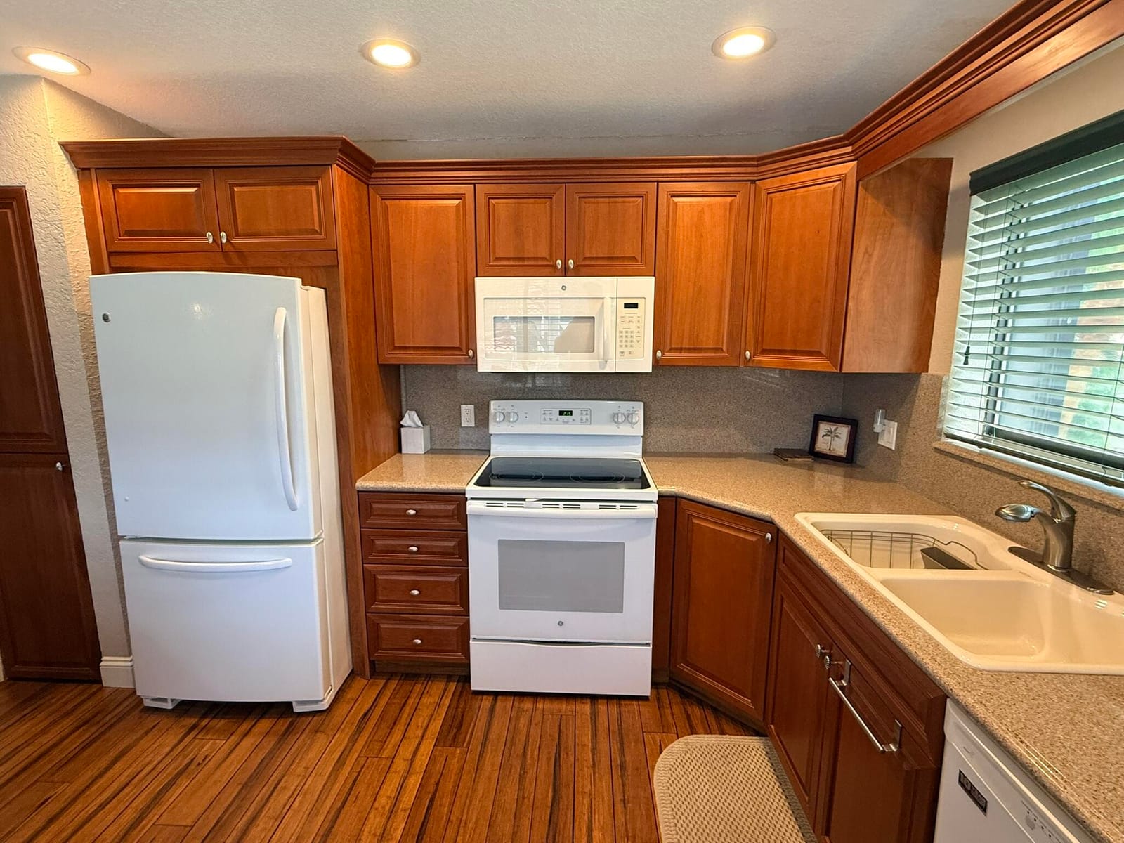 21 Lexington Lane W H — photo 10