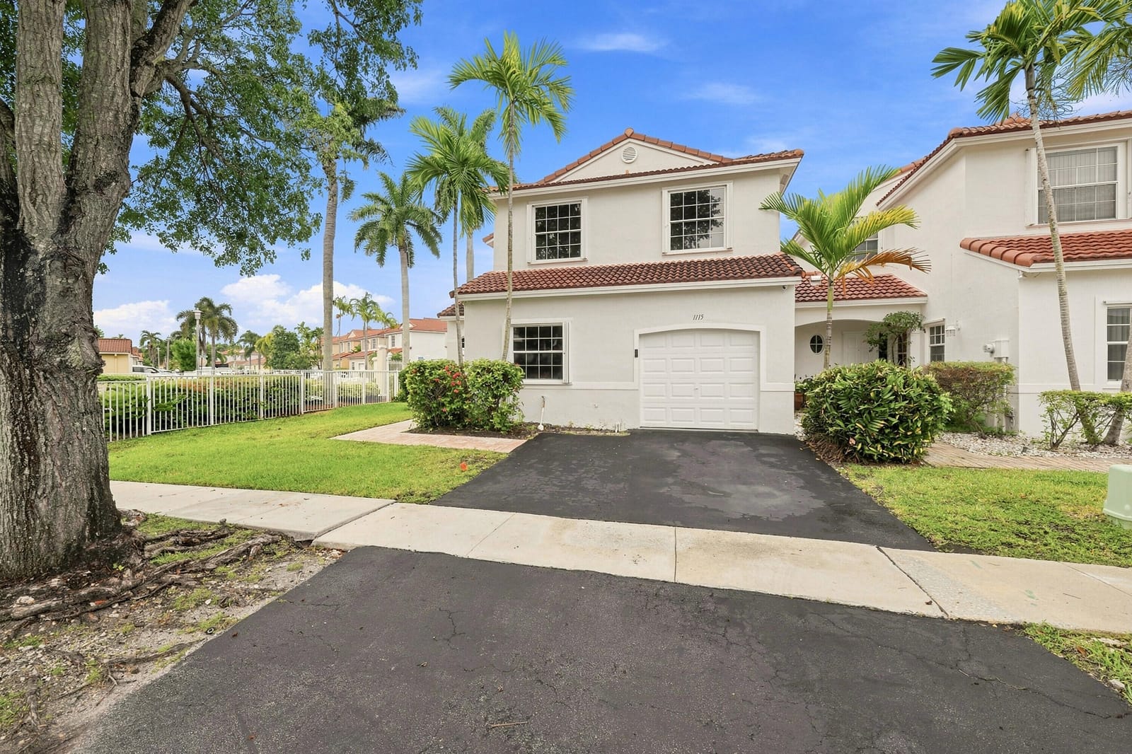 1115 SW 180TH Terrace, Pembroke Pines, FL 33029