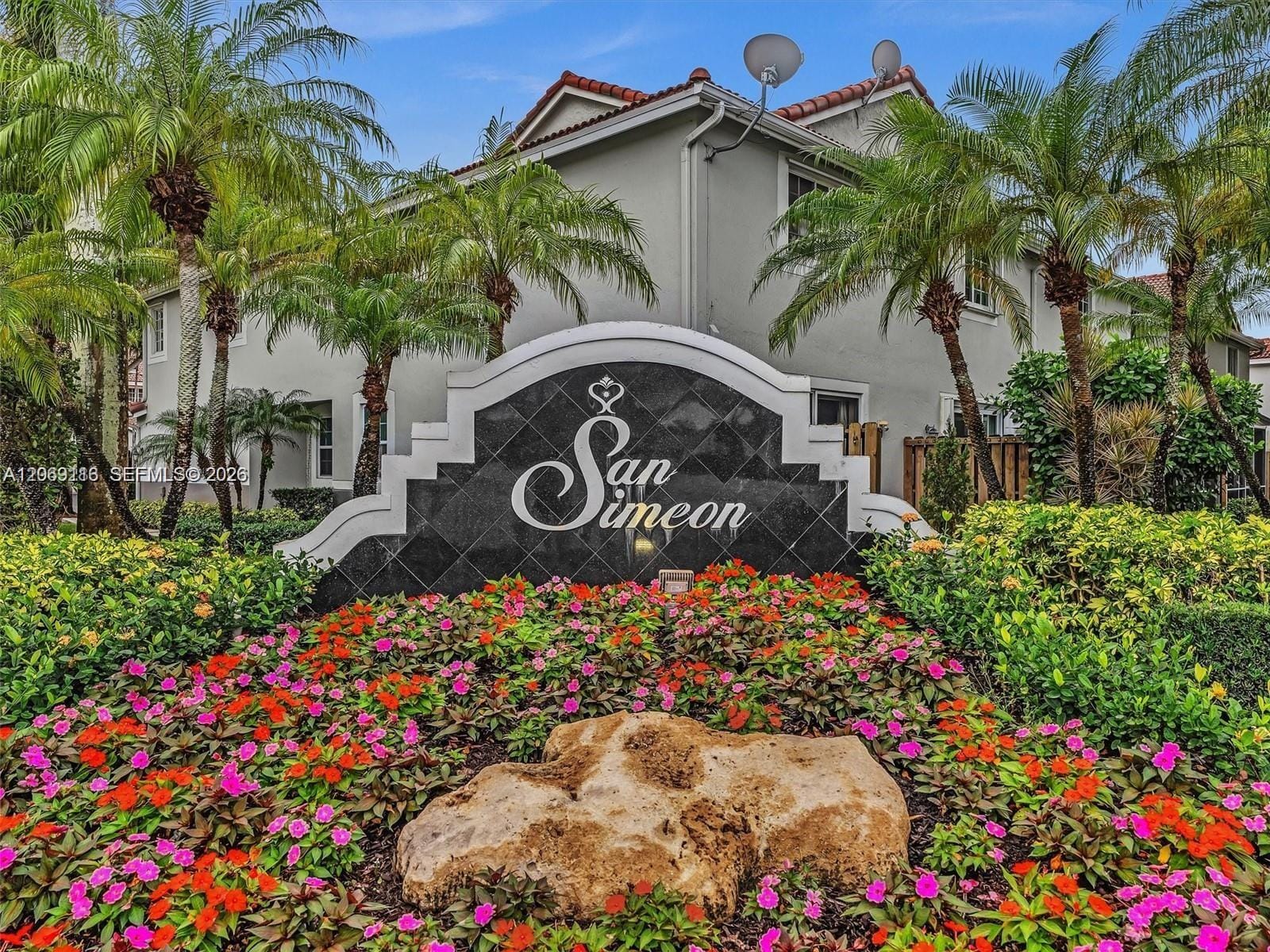 3905 San Simeon Lane, Weston, FL 33331