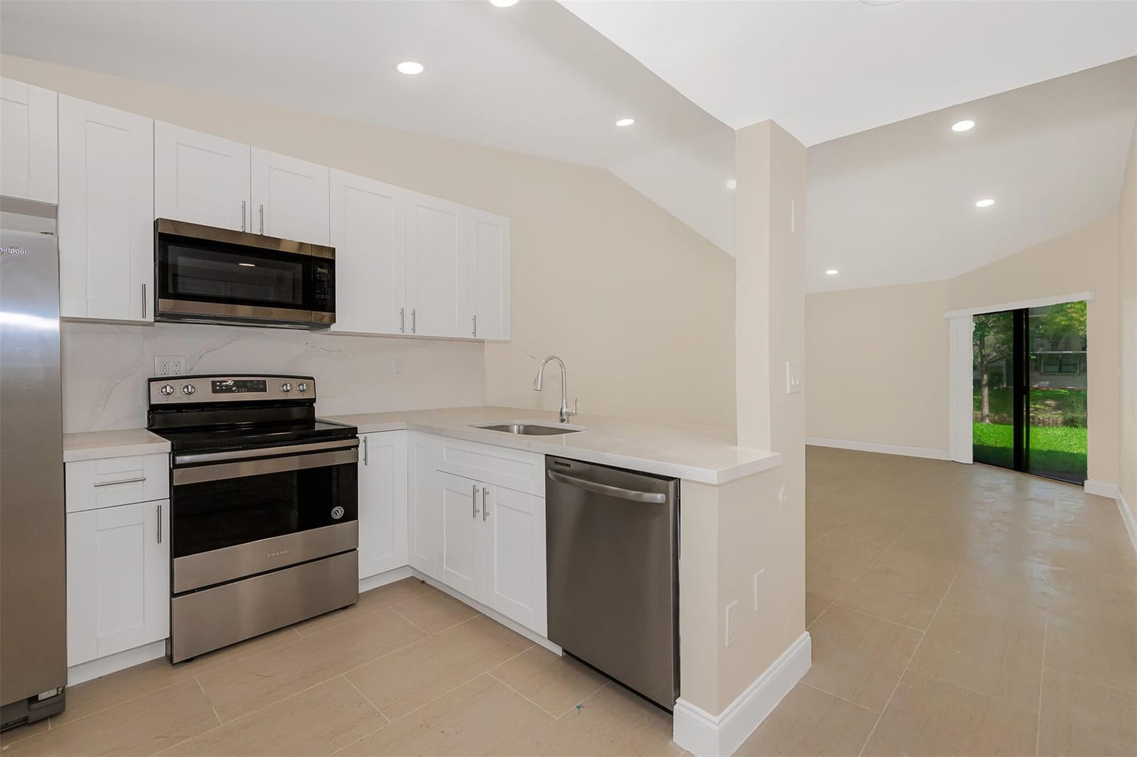 9951 Nob Hill Place 9951