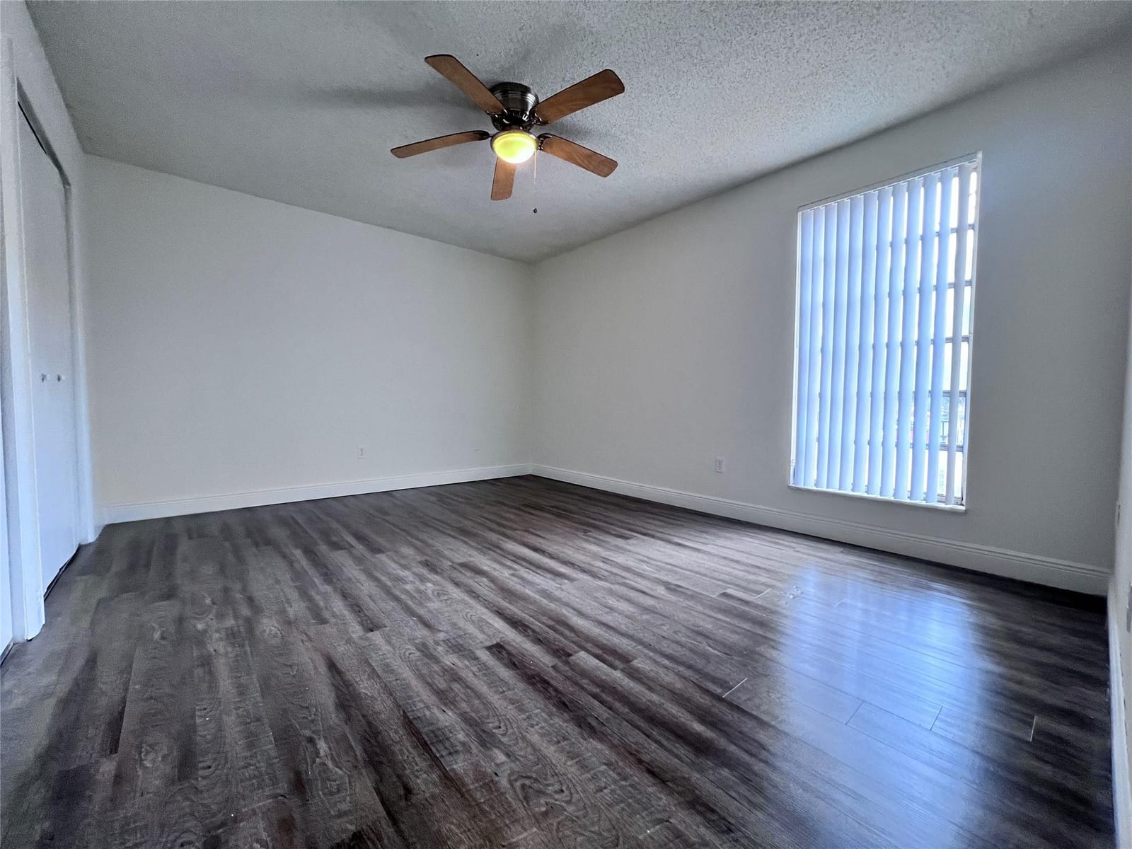 1196 NW 40th Avenue 90-215 — photo 5