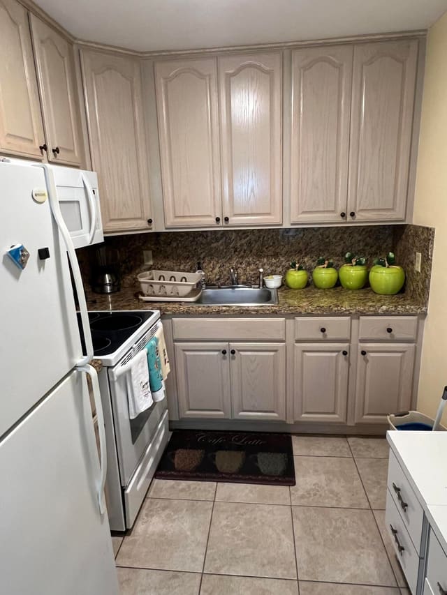 95 COVENTRY D, West Palm Beach, FL 33417