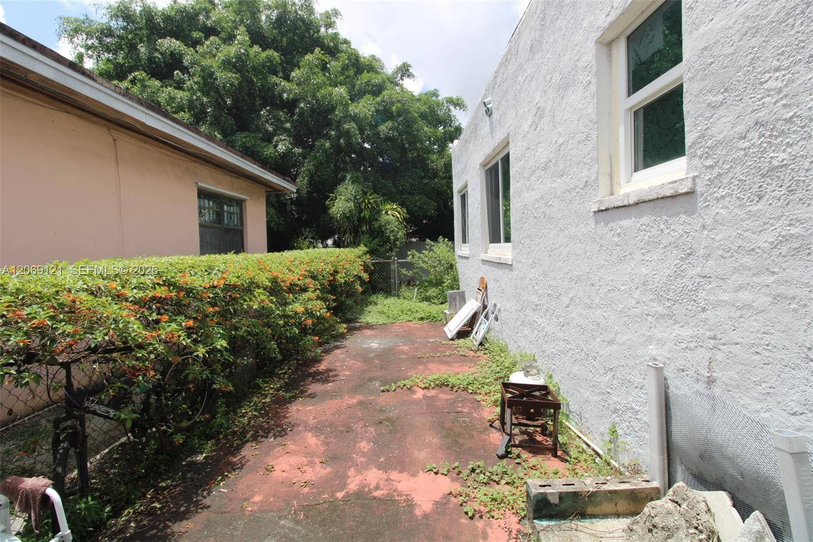 7010 NW 6th Avenue — photo 4