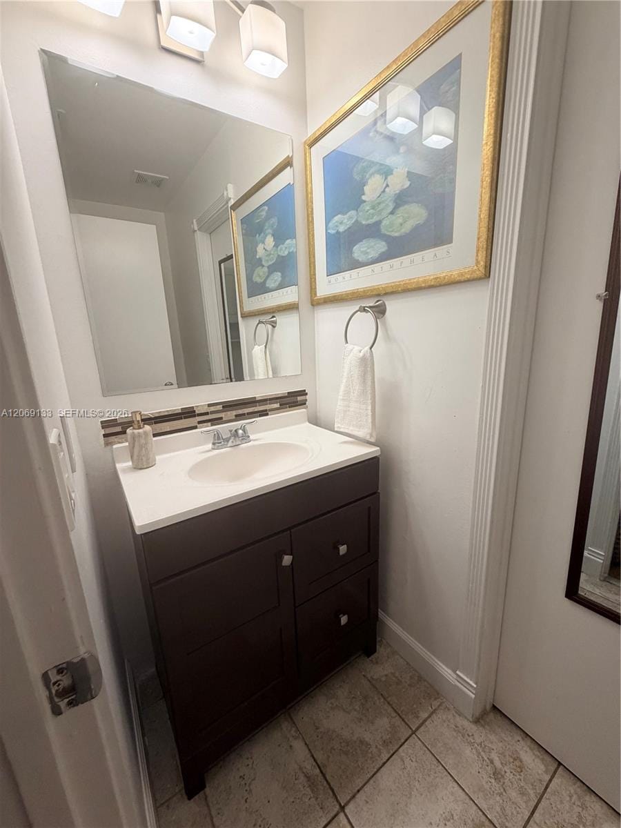 1201 N Liberty Avenue 1201E — photo 2