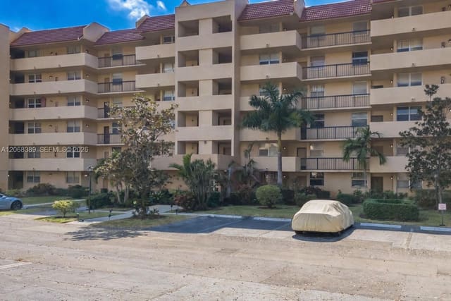 3671 Environ Boulevard 368, Lauderhill, FL 33319