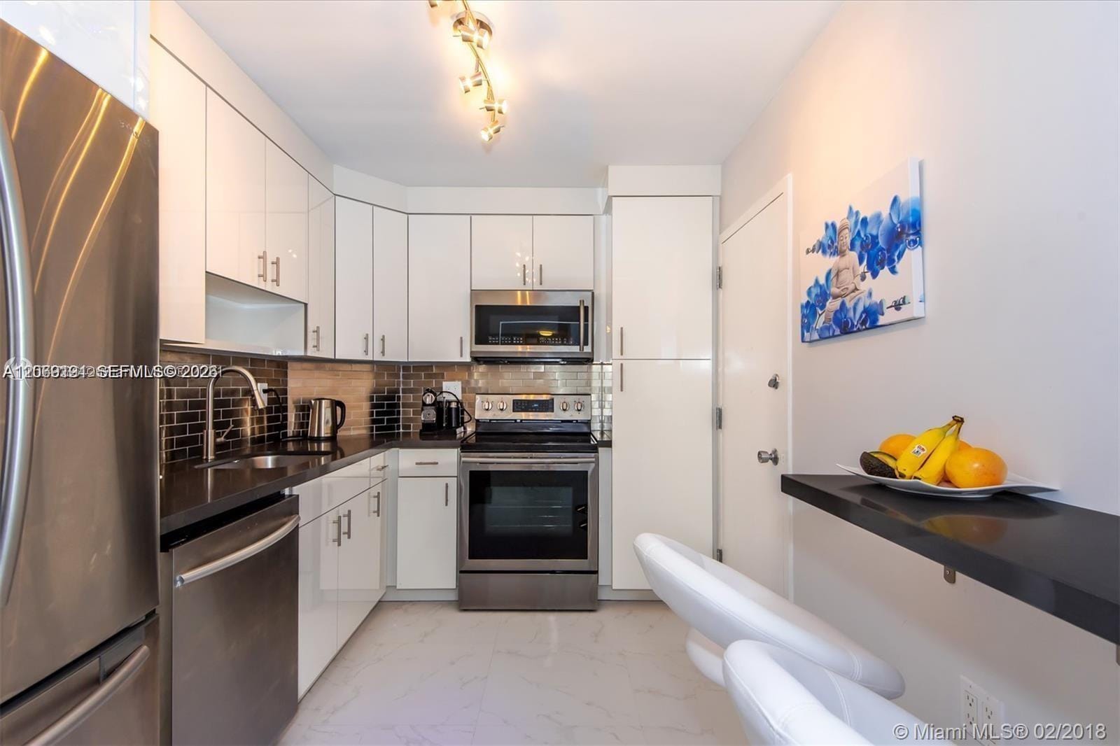 300 Bayview Drive 1102 — photo 7