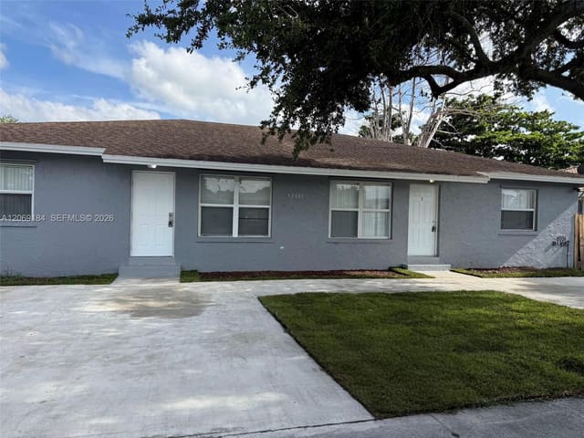 12040 SW 214th Terrace 2, Miami, FL 33177