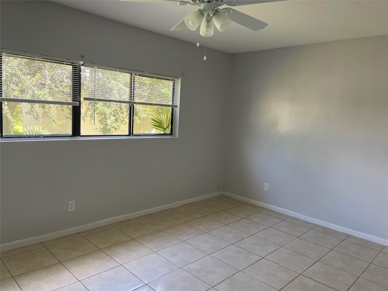 8843 SPRINGTREE LAKES Drive, Sunrise, FL 33351 photo 13