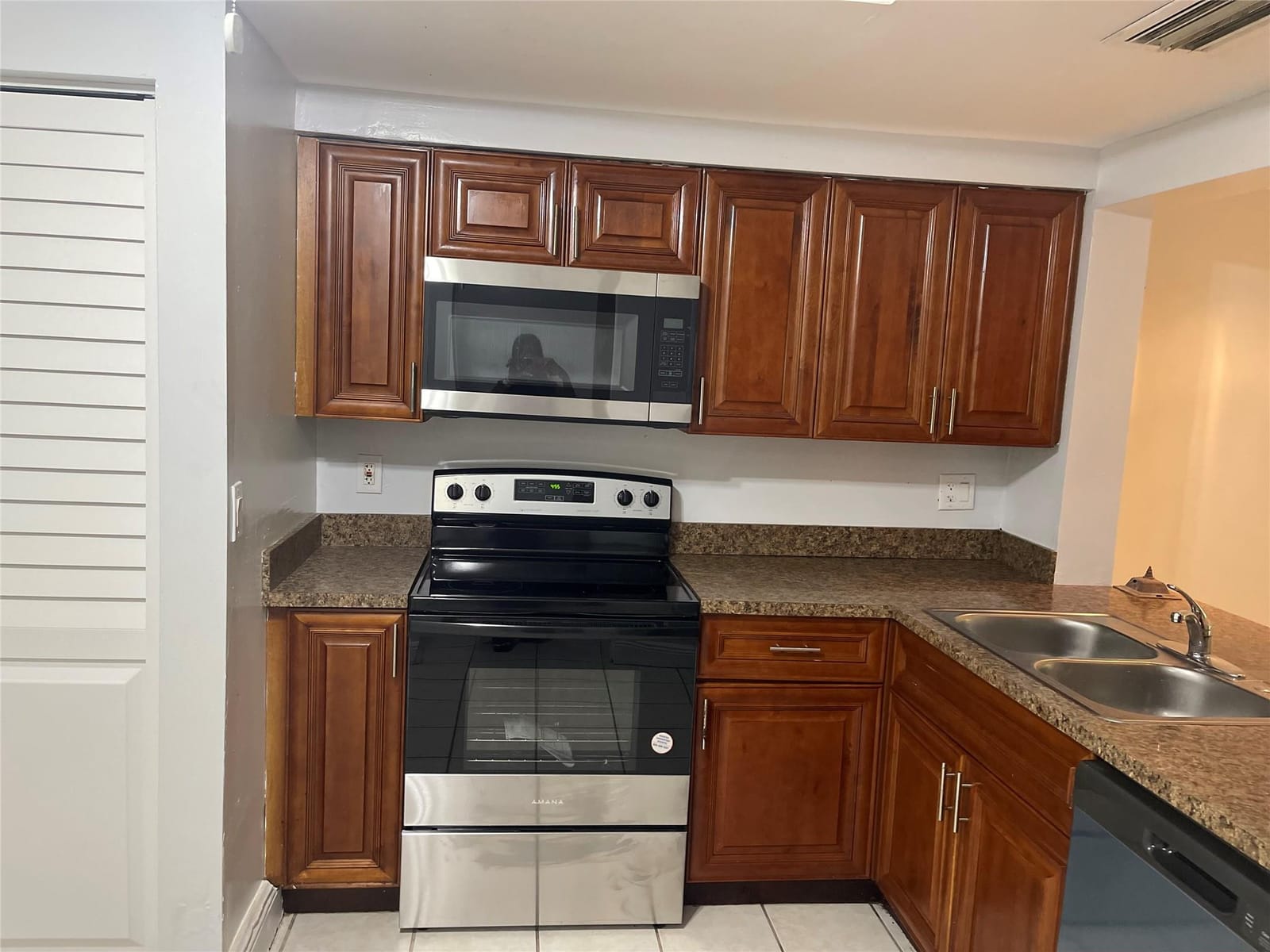 8843 SPRINGTREE LAKES Drive — photo 8