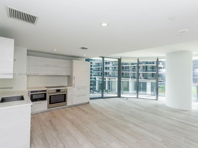 45 SW 9th Street 1201, Brickell Heights East, Miami, FL