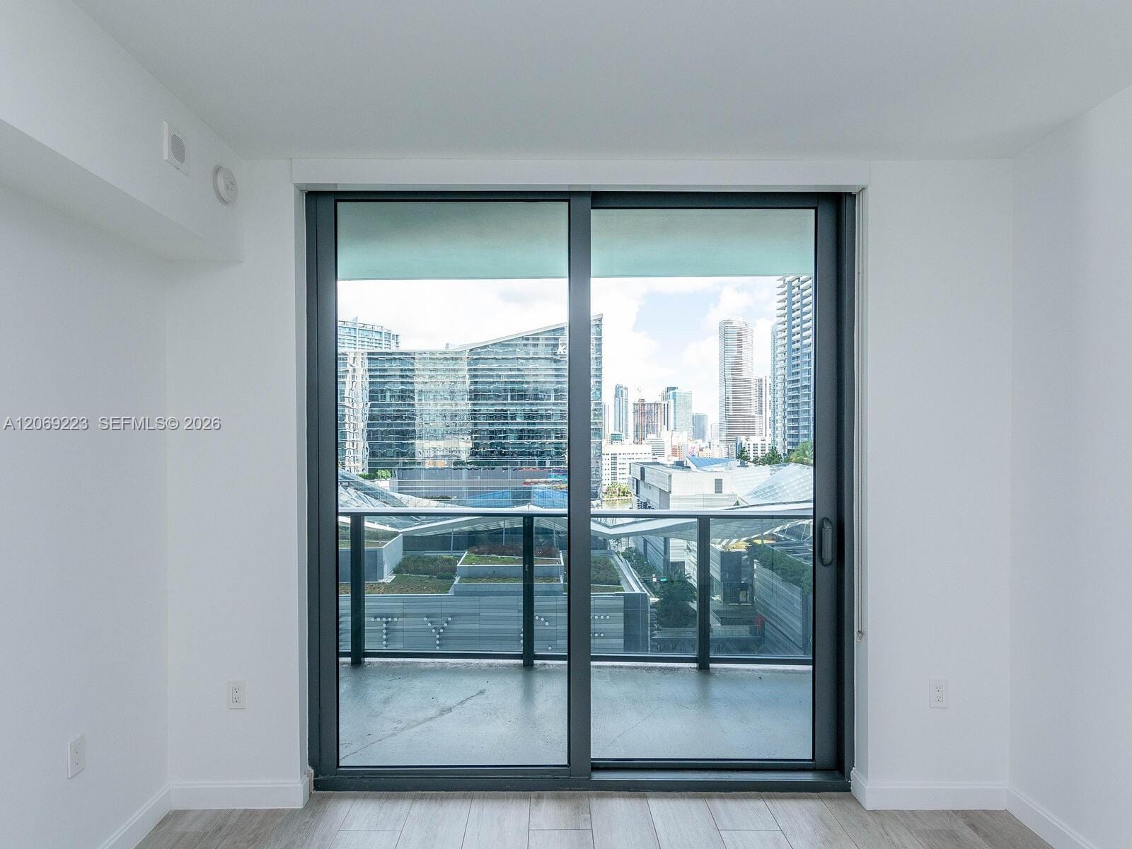 45 SW 9th Street 1201, Miami, FL 33130 photo 15