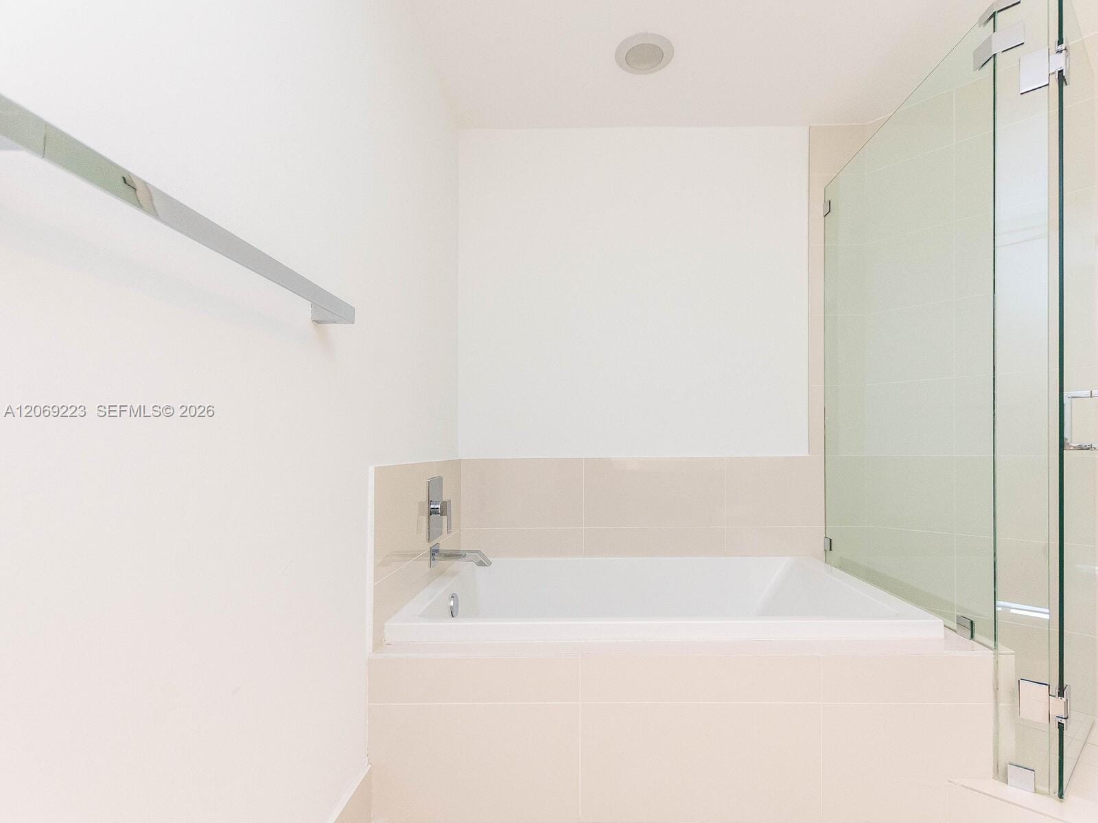 45 SW 9th Street 1201, Miami, FL 33130 photo 18