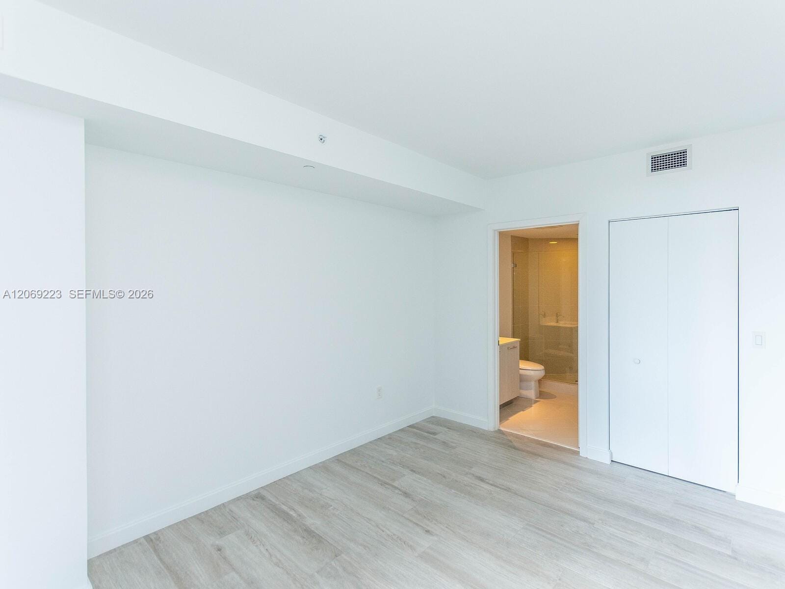 45 SW 9th Street 1201, Miami, FL 33130 photo 19