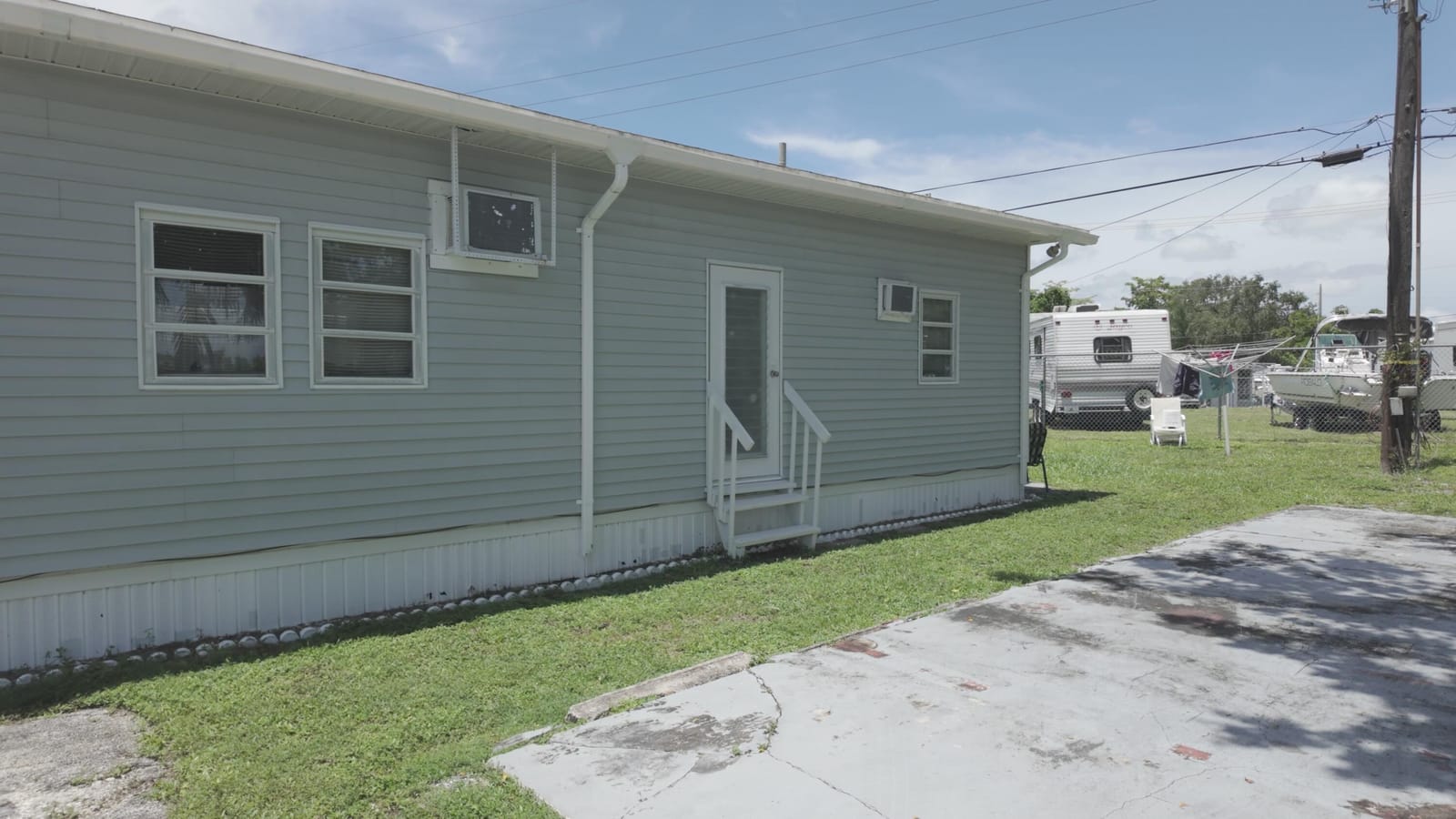 2773 NW 29th Place, Oakland Park, FL 33311 photo 2