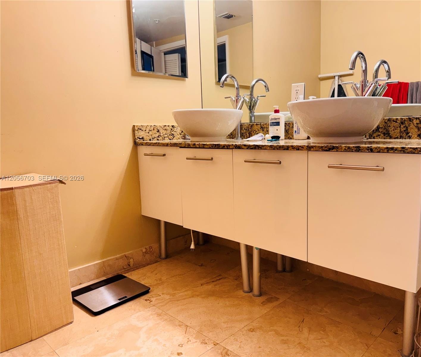 41 SE 5th 2204, Miami, FL 33131 photo 13