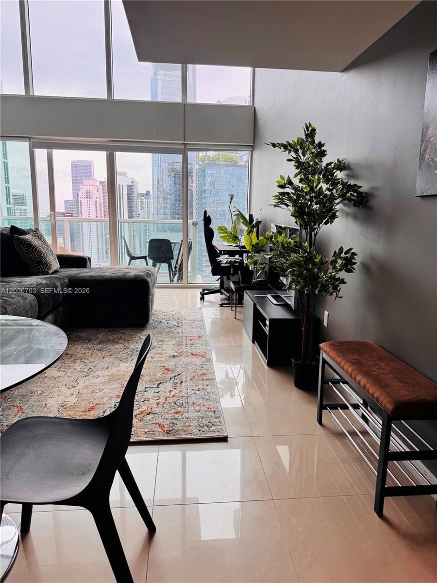 41 SE 5th 2204 — photo 7