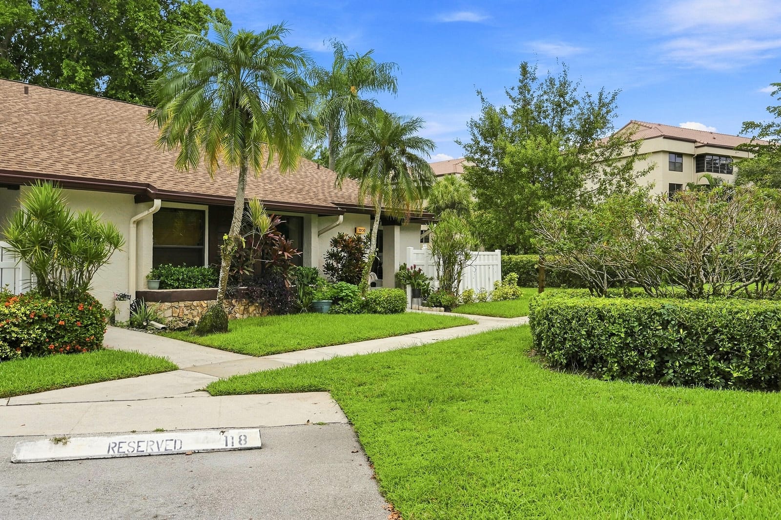 3200 Carambola Circle S — photo 11