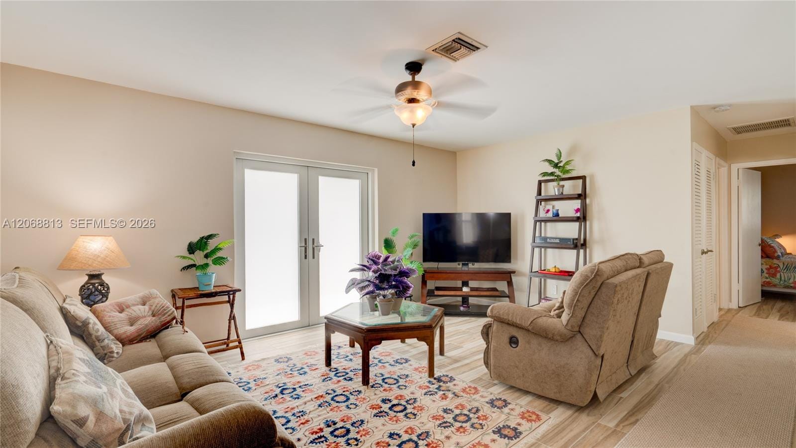 3344 Plaza Place — photo 4