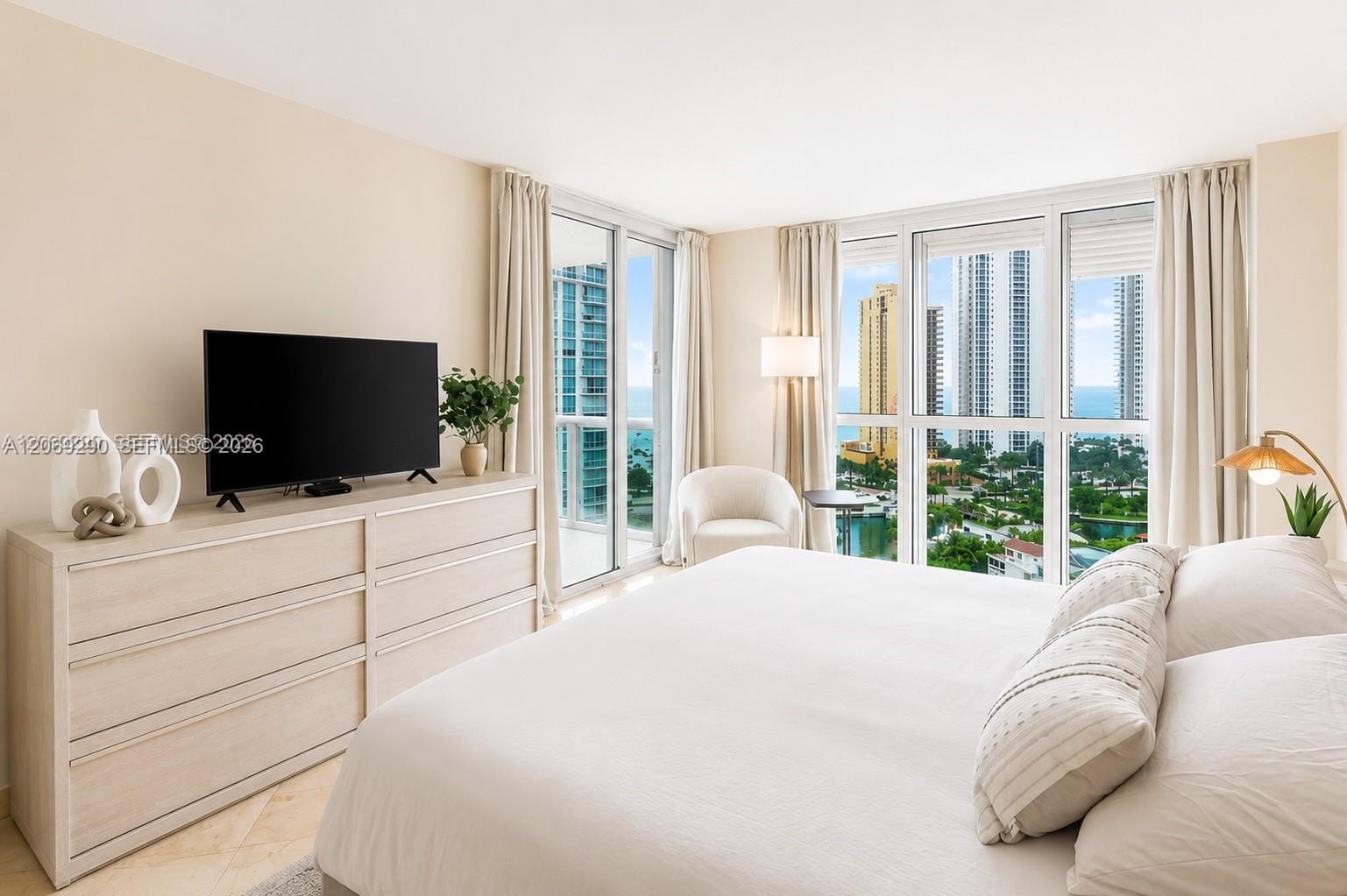 16500 Collins Avenue 1752 — photo 3