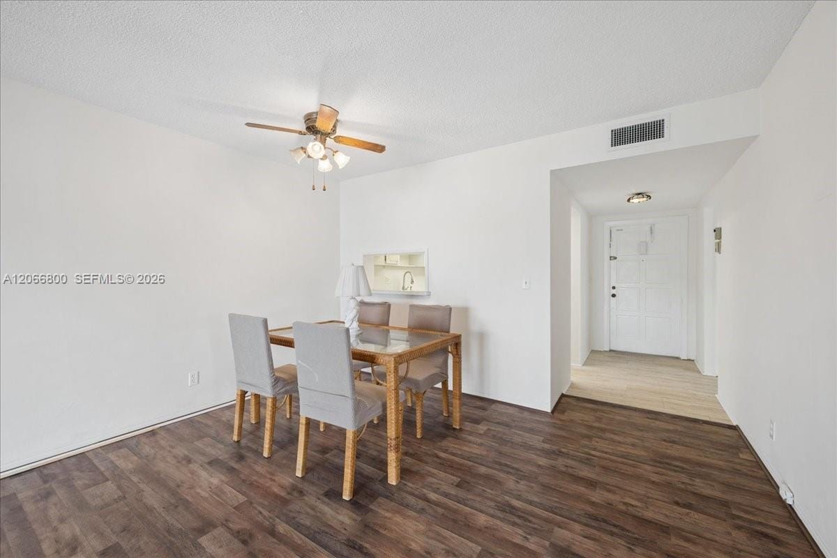 1200 Hillcrest Court 315 — photo 3