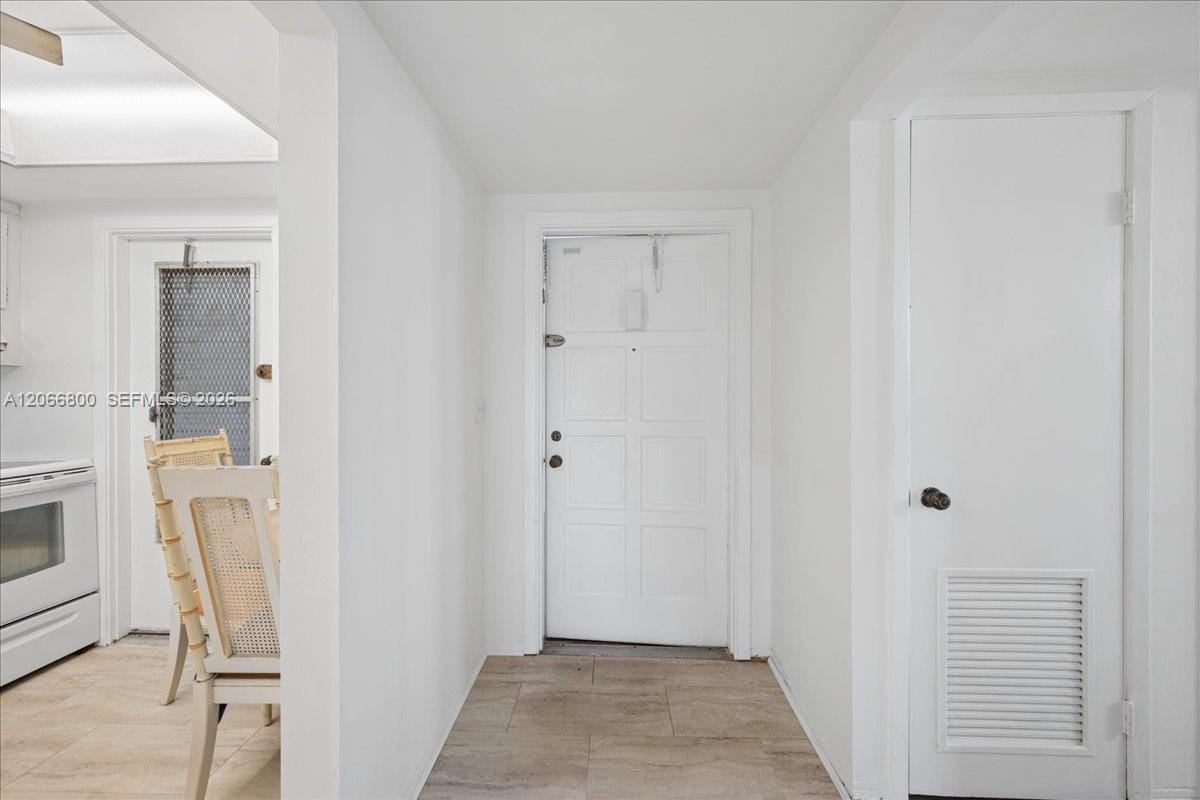 1200 Hillcrest Court 315 — photo 4