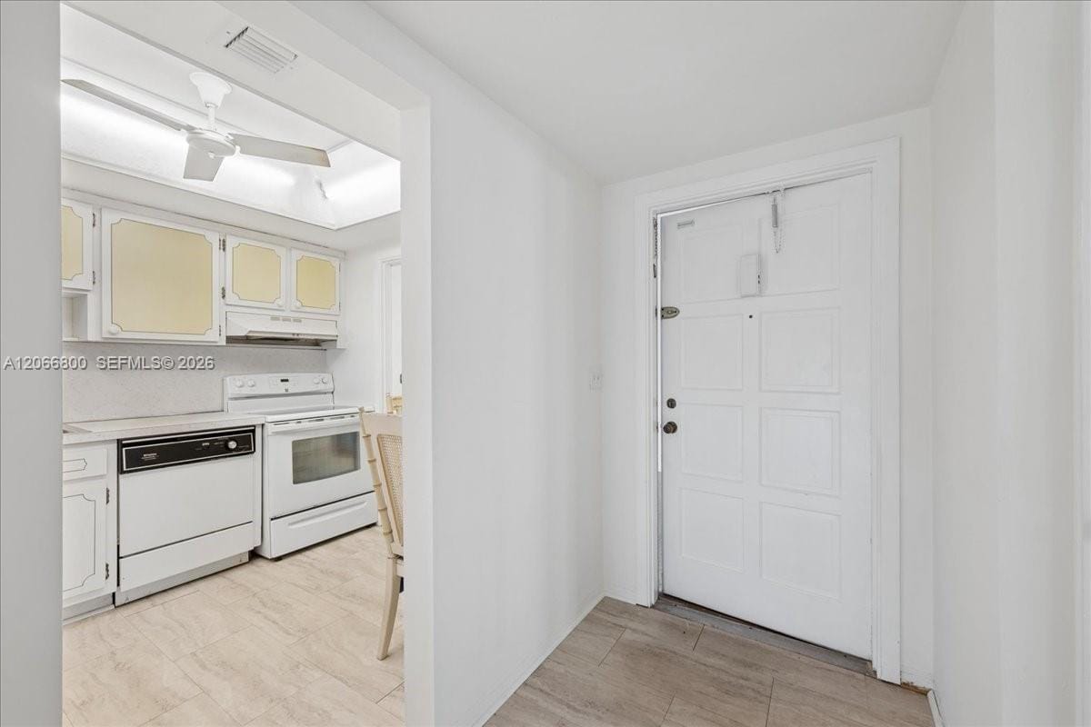 1200 Hillcrest Court 315 — photo 5