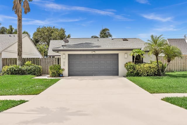 23 BAYTREE Circle, sold in Meadows 300 1, Boynton Beach, FL