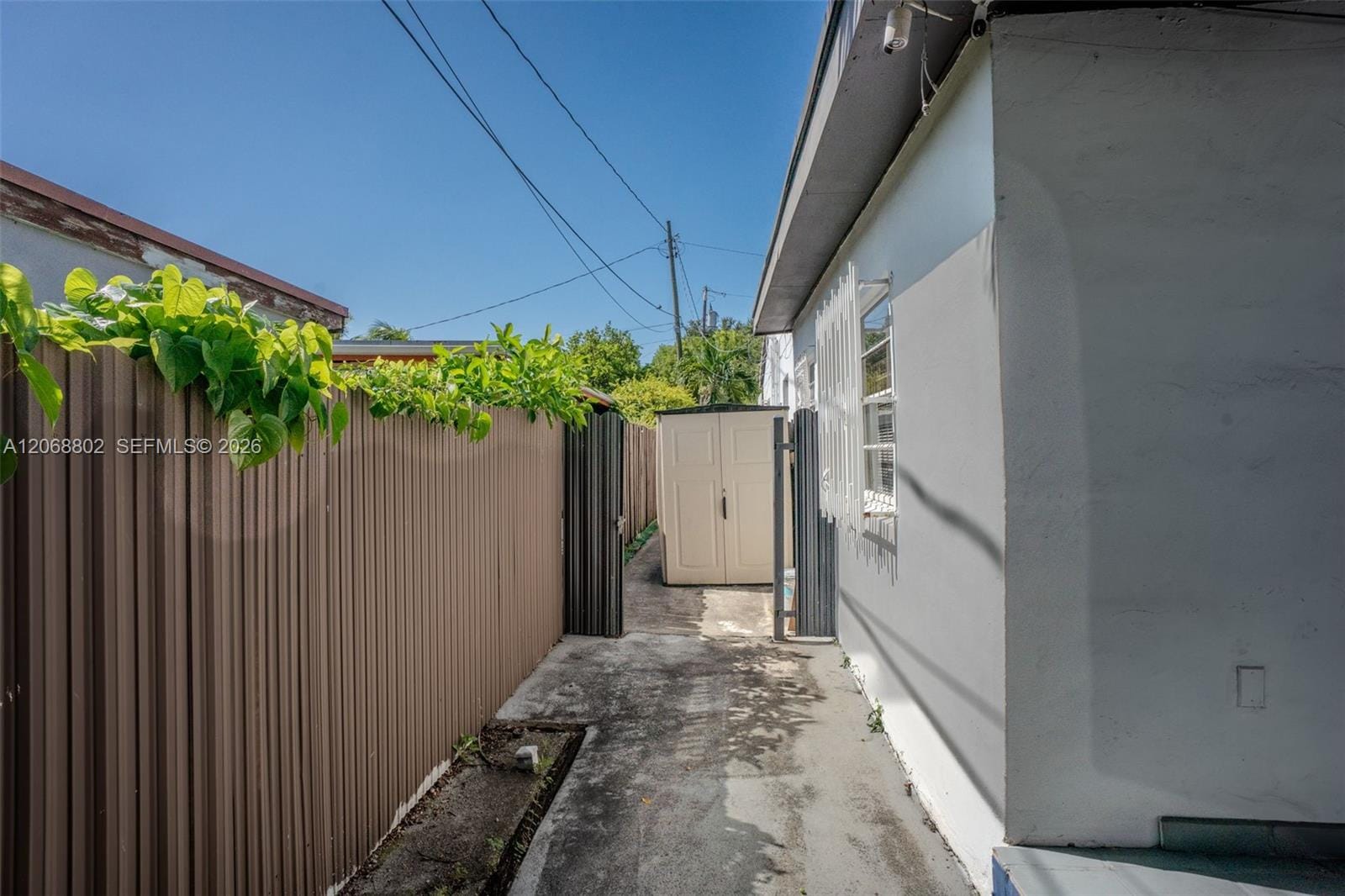 3311 NW 16th Terrace, Miami, FL 33125 photo 9