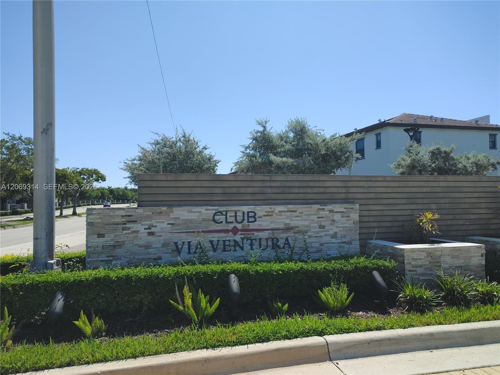 388 NE 208th Terrace, Miami, FL 33179 photo 21