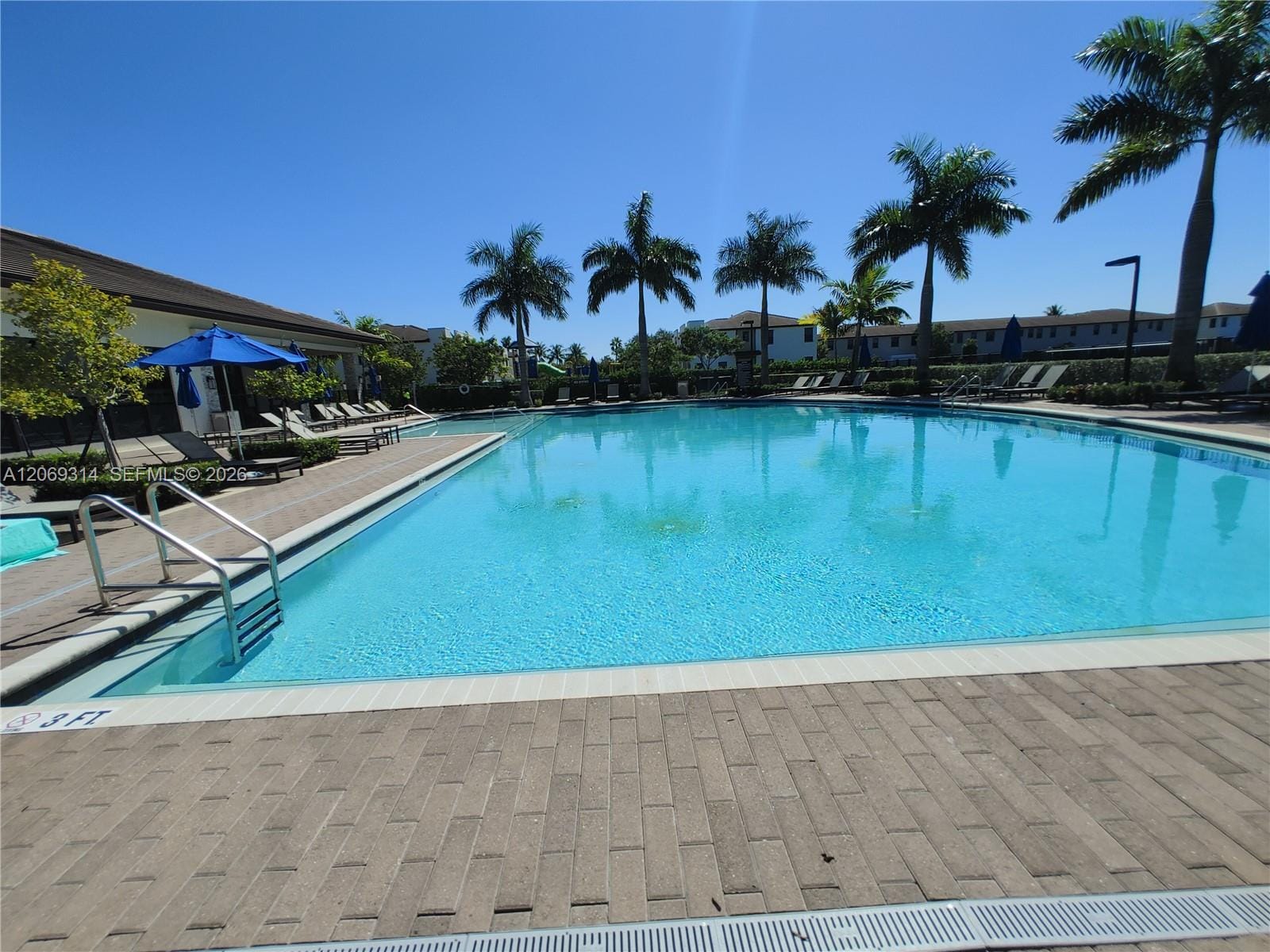 388 NE 208th Terrace, Miami, FL 33179 photo 27