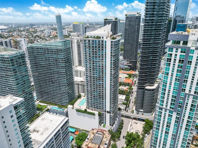 1100 S Miami Avenue 1607, Miami, FL 33130