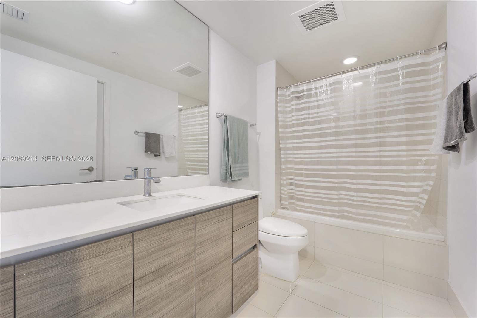 1100 S Miami Avenue 1607, Miami, FL 33130 photo 7