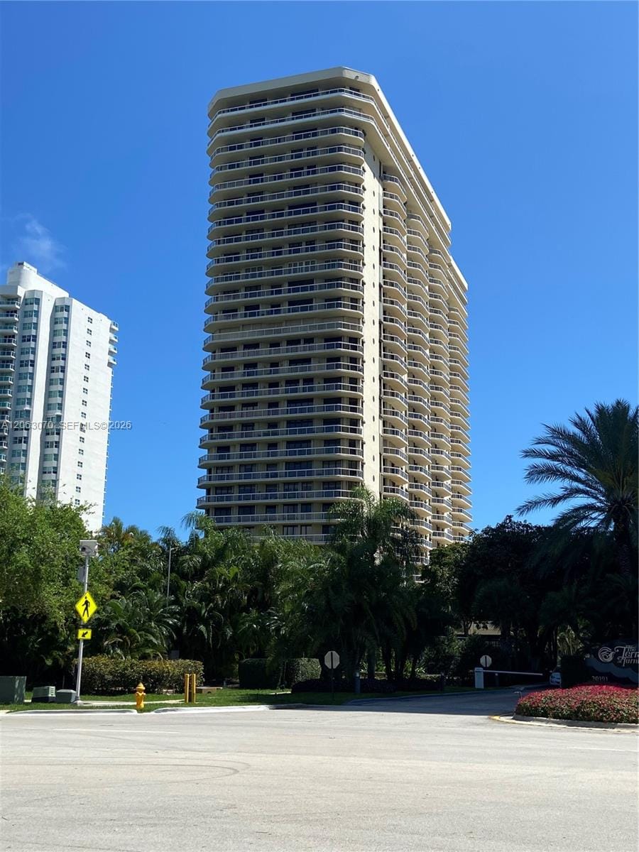 20191 E Country Club Drive 2105, Aventura, FL 33180