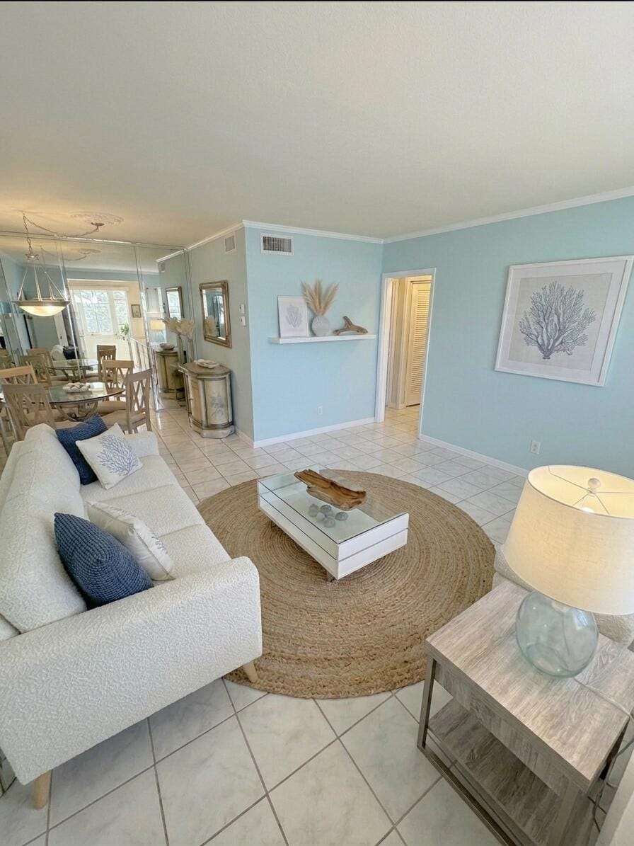 6 Abbey Lane 104, Delray Beach, FL 33446
