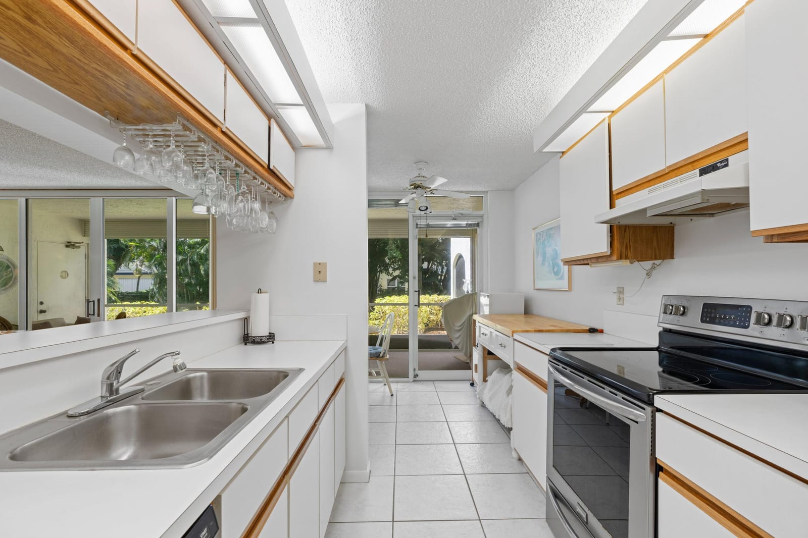 106 Half Moon Circle B1, Hypoluxo, FL 33462 photo 13